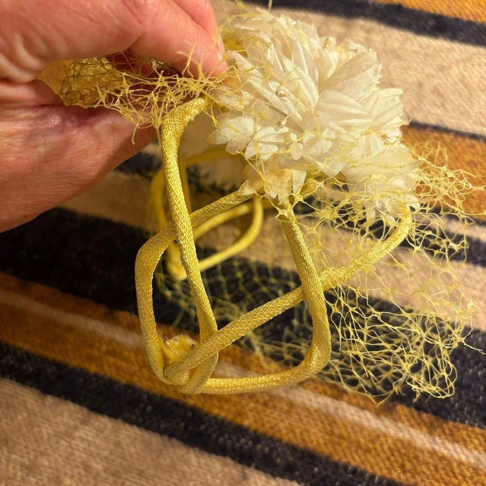 Vintage Fascinator Headband OS Yellow Floral Birdcage Veil Pearl MCM Church Hat